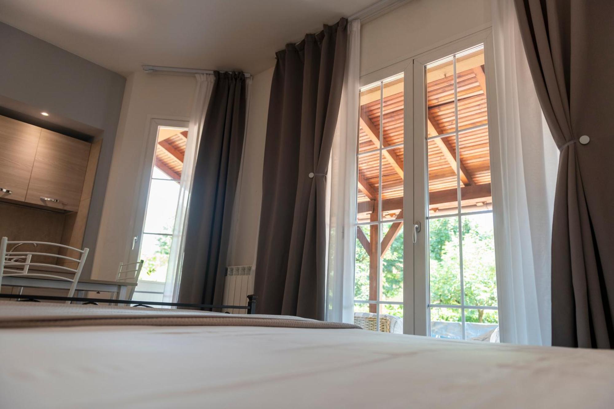 Villa Fenix Osio Sotto 2 Exteriör bild